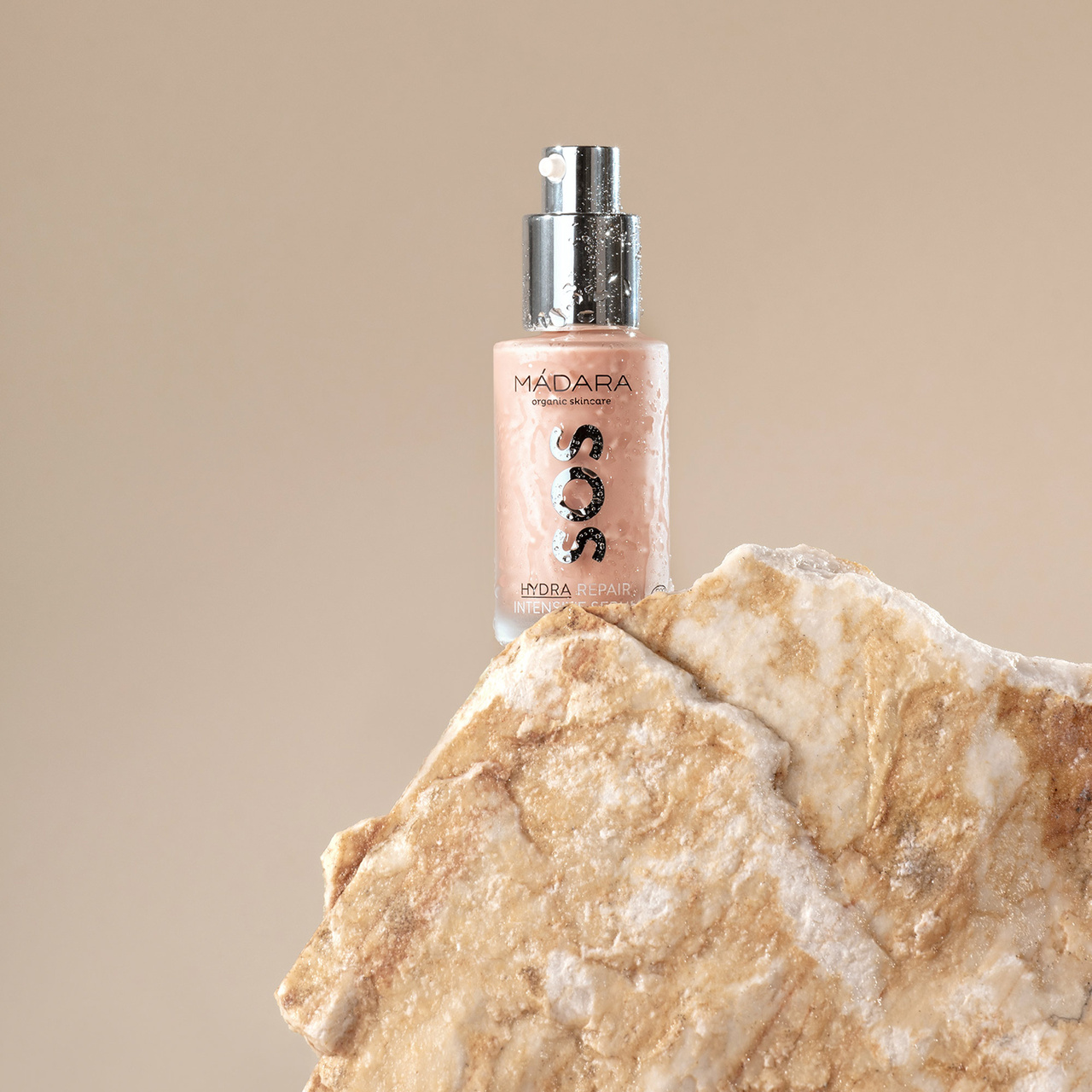 Mádara SOS Hydra Repair Intensive serum