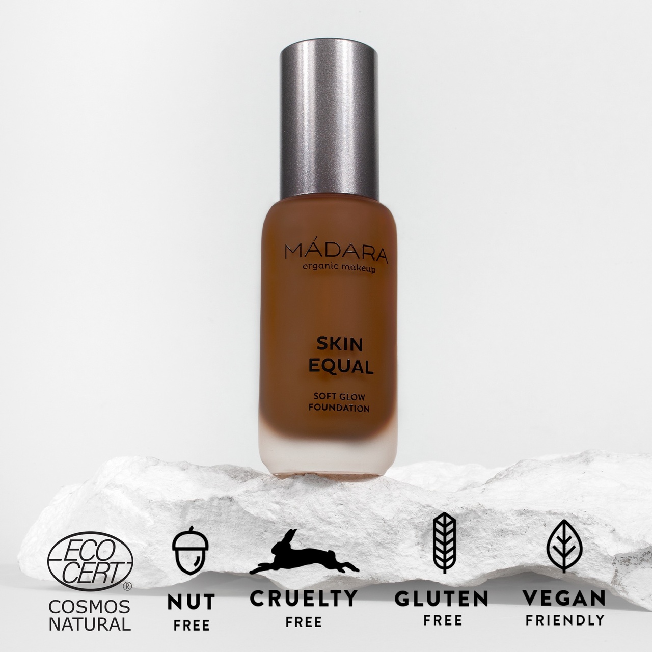 Mádara Skin Equal Foundation 100 Mocha