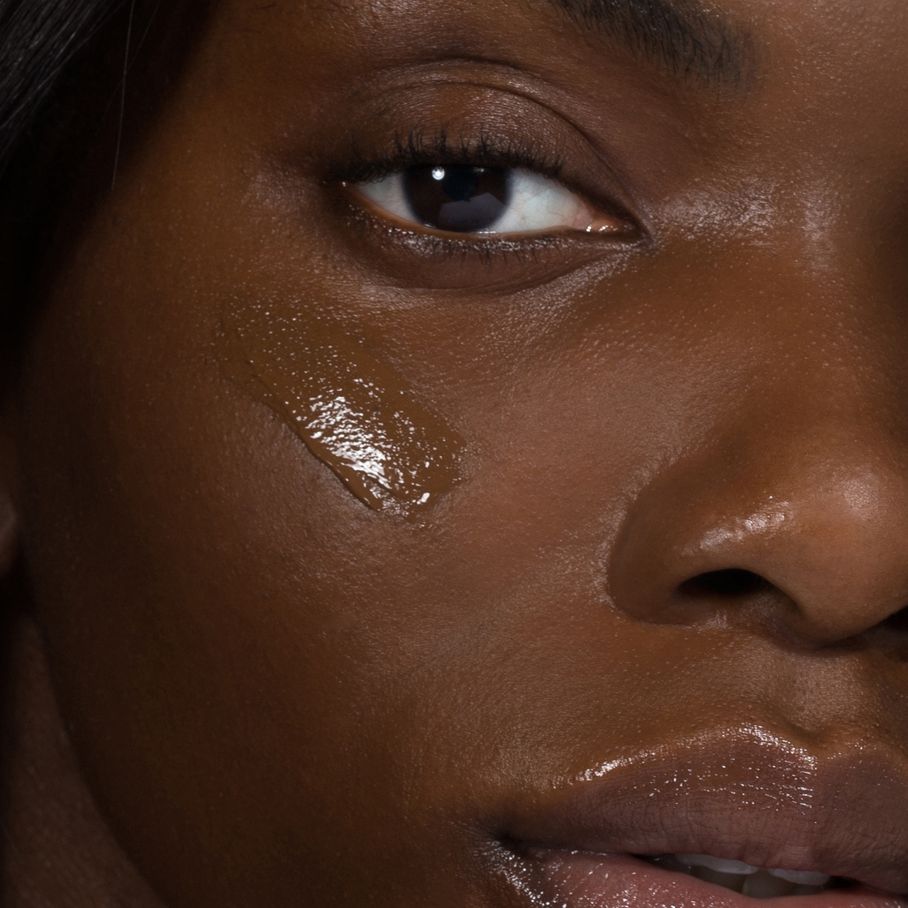 Mádara SKINONYM Semi-Matte Peptide Foundation 95 Oak