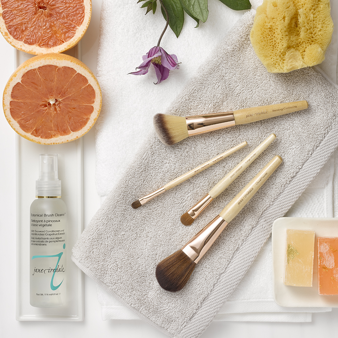 Jane Iredale Botanical Brush Cleaner
