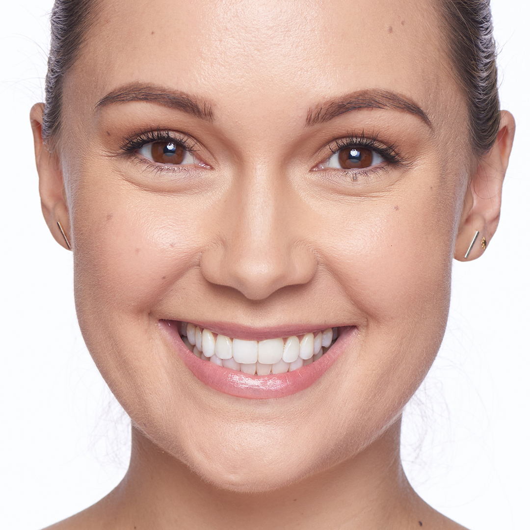 PUR 4-in-1 Sculpting Concealer MN3