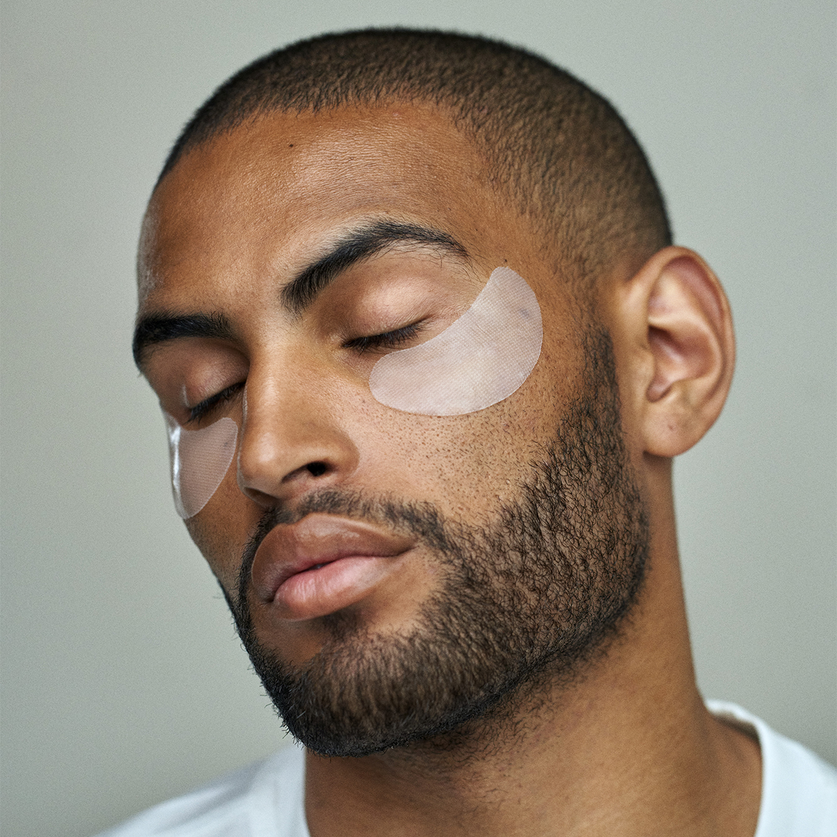 Varför ditt ögonområde behöver annan hudvård än resten av ditt ansikte